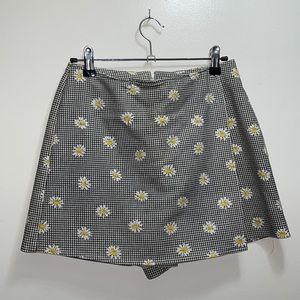 Vintage 90’s Daisy Gingham Skort